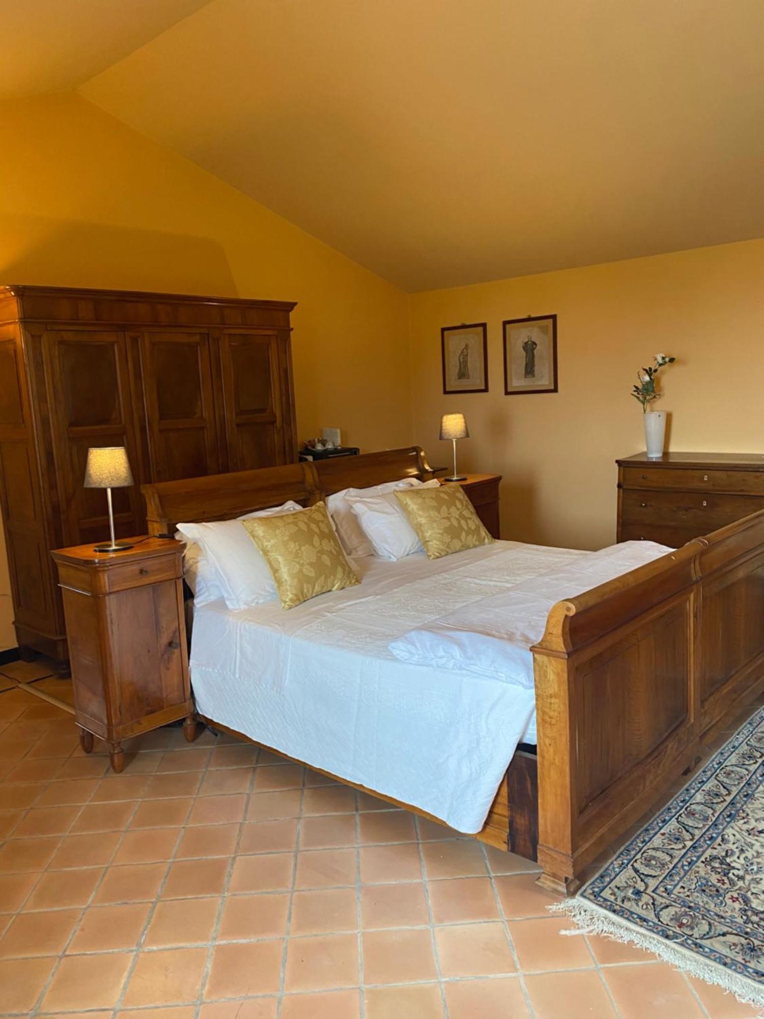 B&B Le Ginestre ซาลาบากันซา ภายนอก รูปภาพ