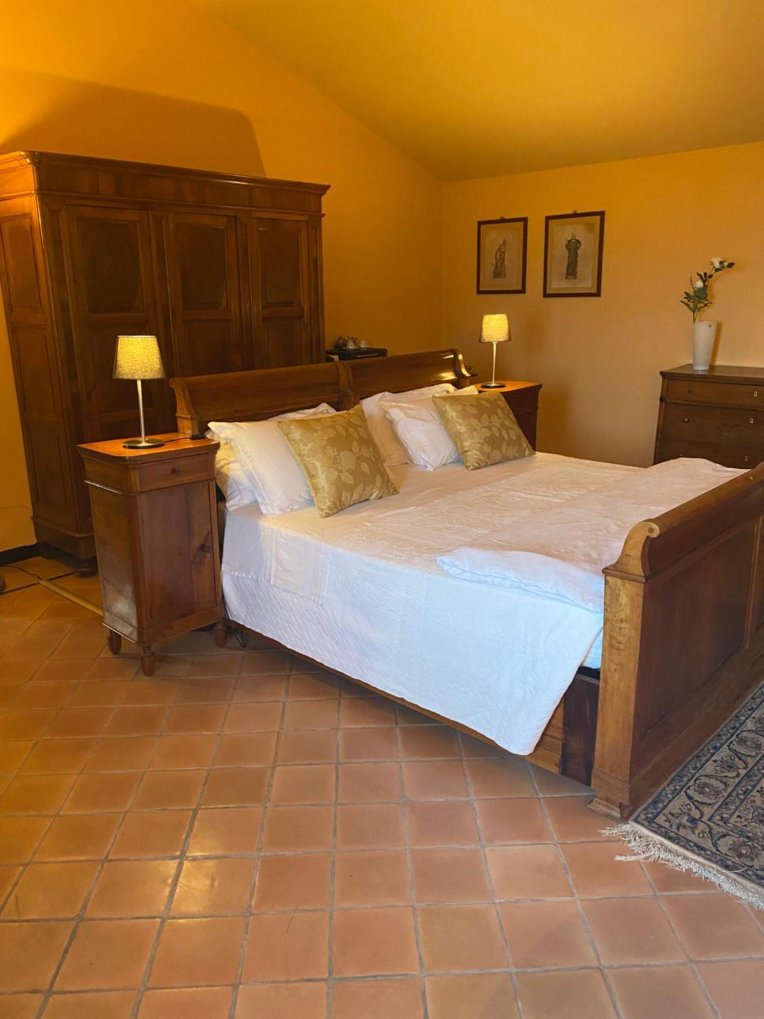 B&B Le Ginestre ซาลาบากันซา ภายนอก รูปภาพ