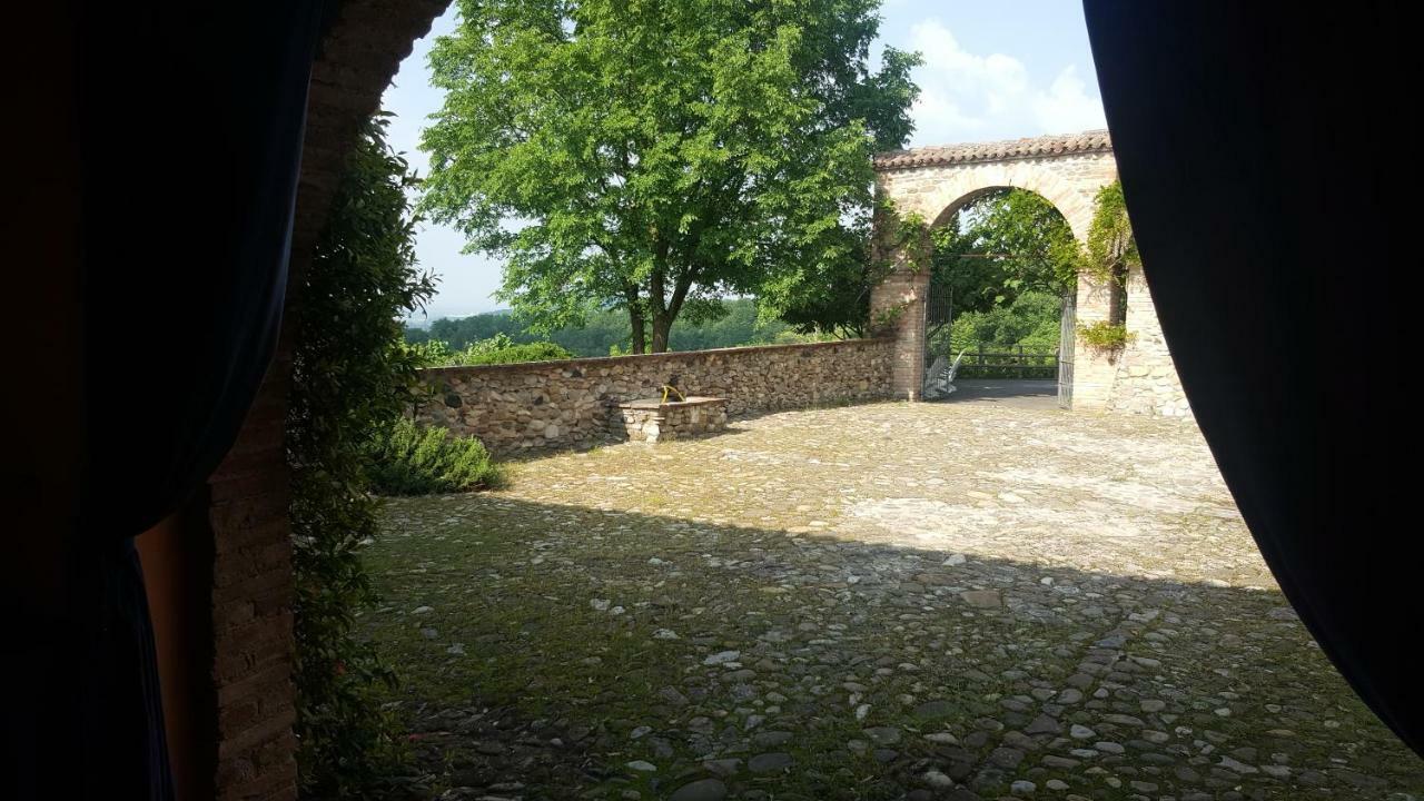 B&B Le Ginestre ซาลาบากันซา ภายนอก รูปภาพ